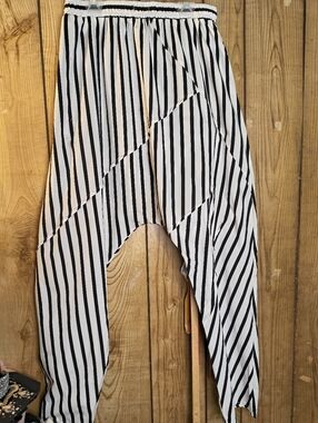 White And Black Stripe Korean Streetwear Pant